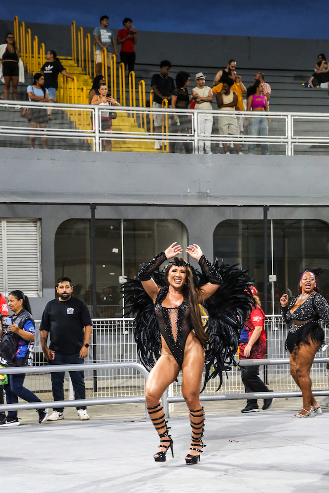 Carla Silva é Musa da Colorado no Carnaval - Foto: Adilson Marques / Graboski Assessoria