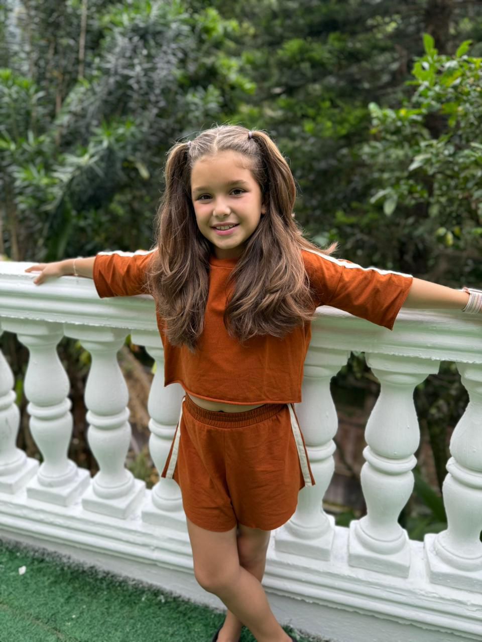 Com talento e carisma, Bella Roberth vive nova aventura em 'Os Farofeiros 3'