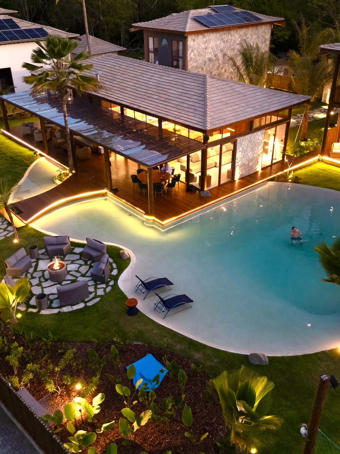 Caio Castro mostrou mansão que alugará por R$ 14 mil por dia - Foto: Reprodução/ Instagram@caiocastro