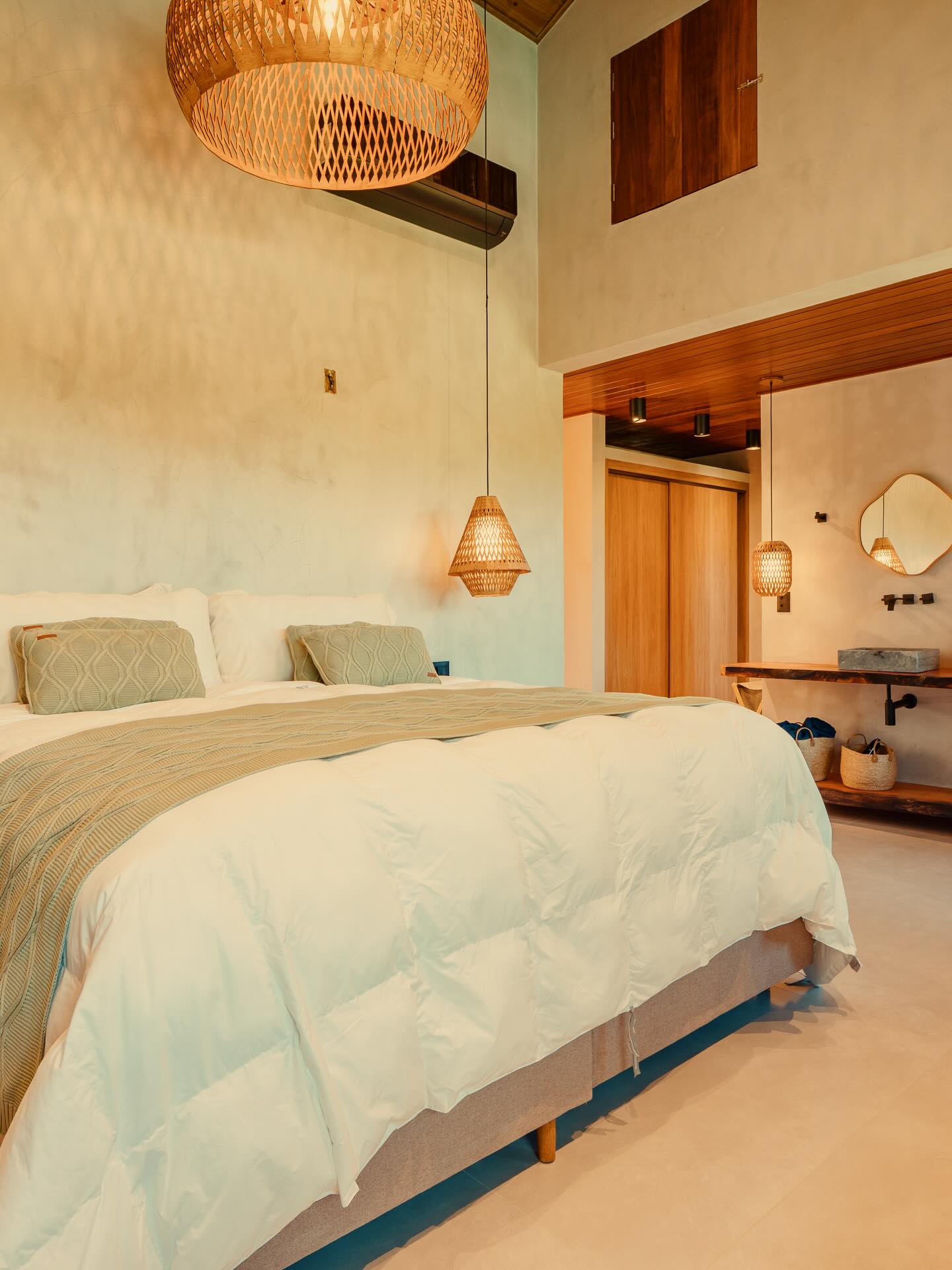 Caio Castro mostrou mansão que alugará por R$ 14 mil por dia - Foto: Reprodução/ Instagram@caiocastro