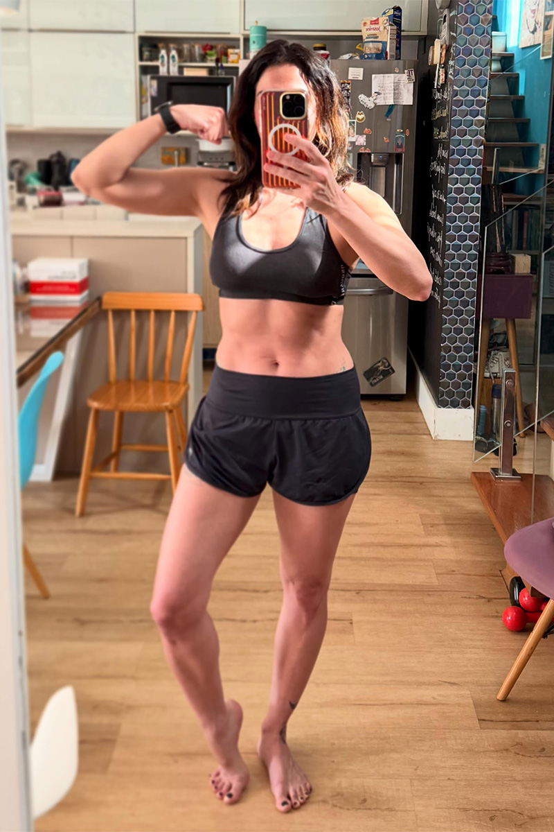 Carol Castro comemorou treino após descobrir fibromialgia - Foto: Reprodução/ Instagram@castrocarol