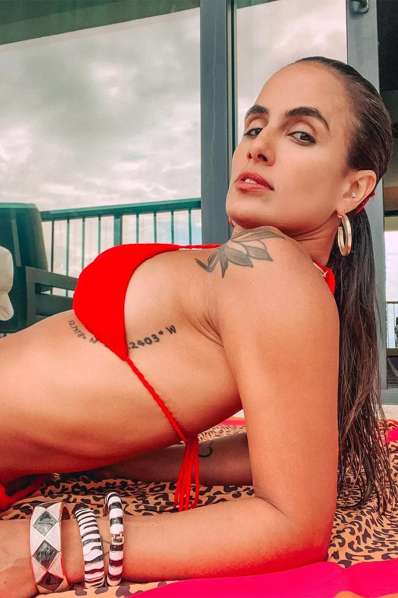 Carol Peixinho mostrou o processo de remoção de tatuagem - Foto: Reprodução/ Instagram@carolpeixinho