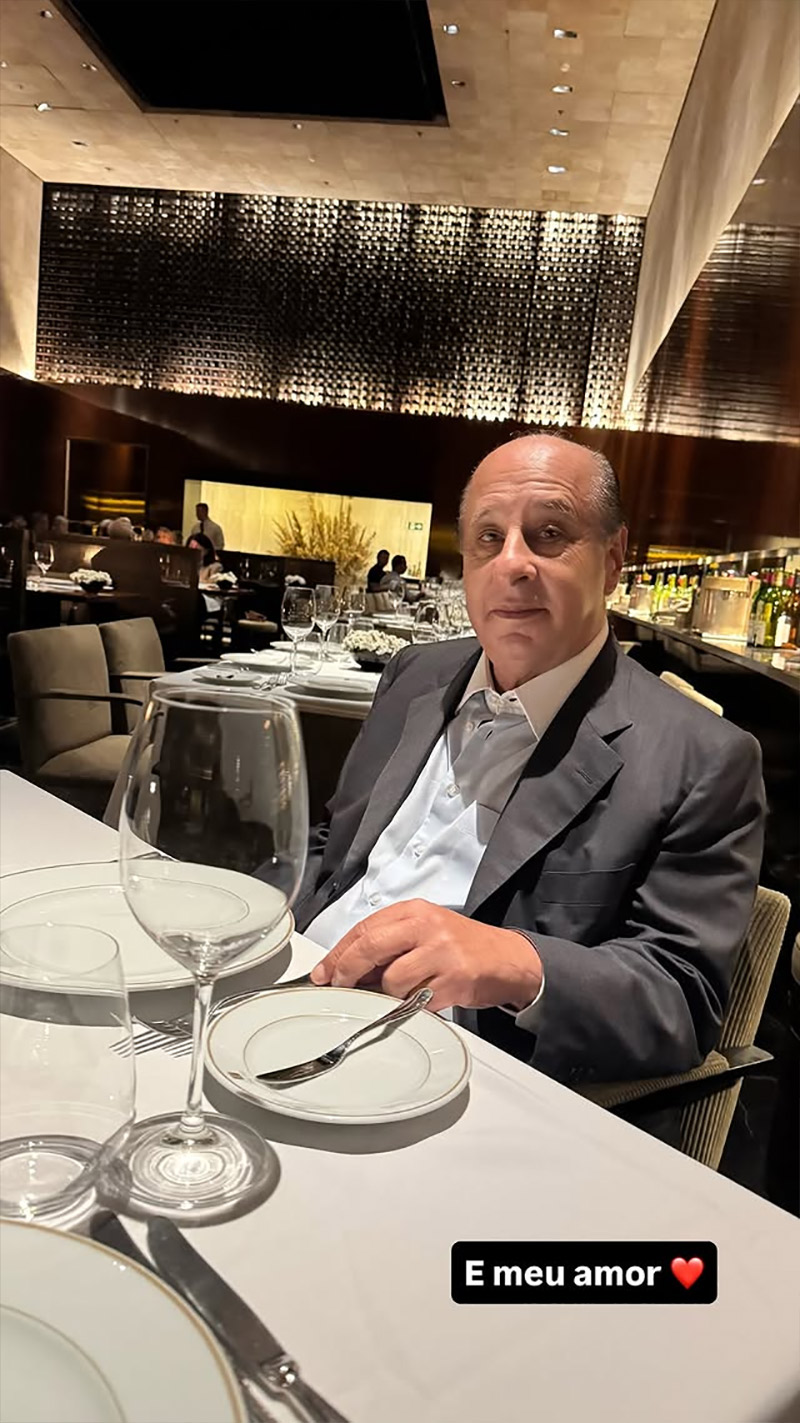 Clara Brasil mostrou aliança em jantar romântico com Del Nero - Foto: Reprodução/ Instagram@clarabrasiloficial