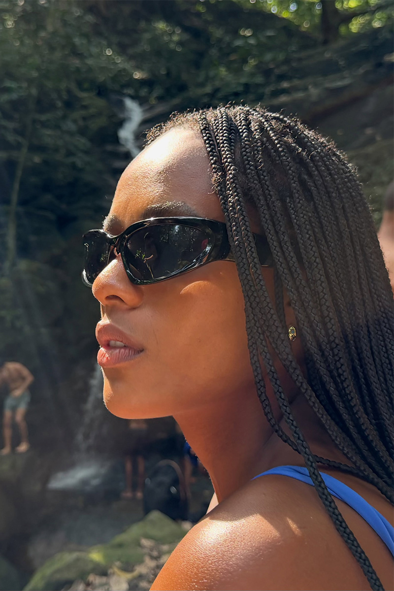 Duda Santos aproveitou folga na novela para curtir cachoeira - Foto: Reprodução/ Instagram@dudasantossd