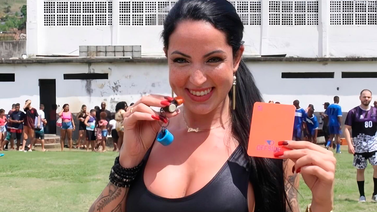 Cenapop · Futura árbitra, Elisa Sanches elege jogadores que se dariam bem  no OnlyFans