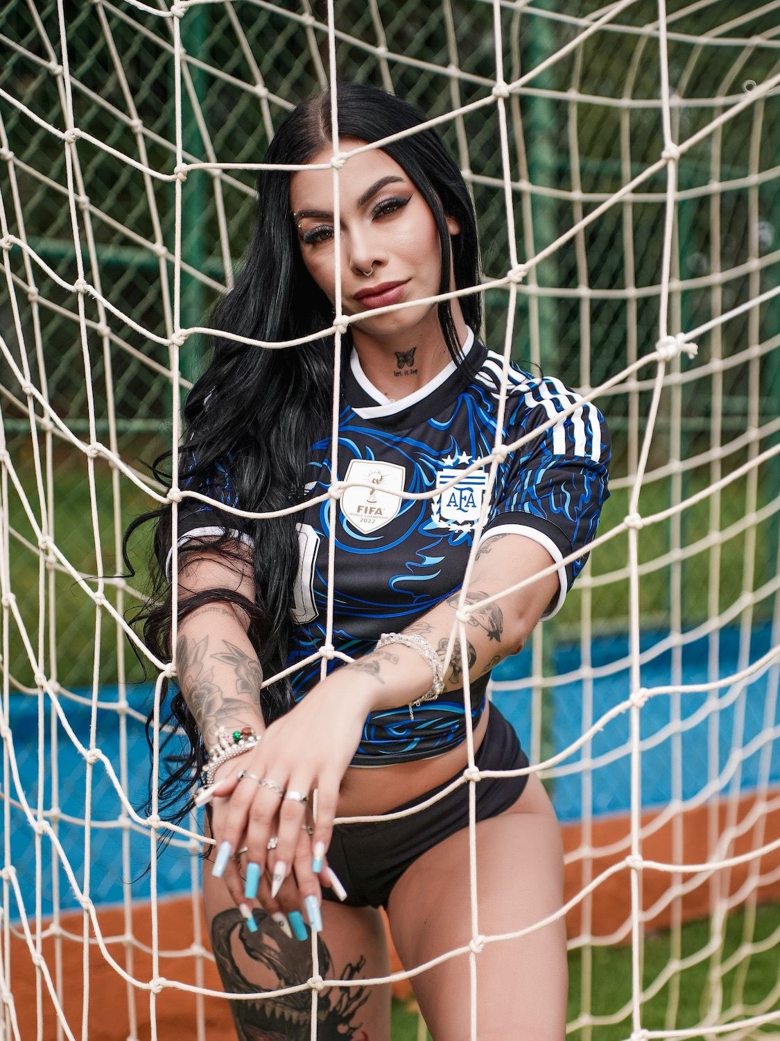 Gisa Custolli posou em clima de Copa do Mundo - Foto: Divulgação