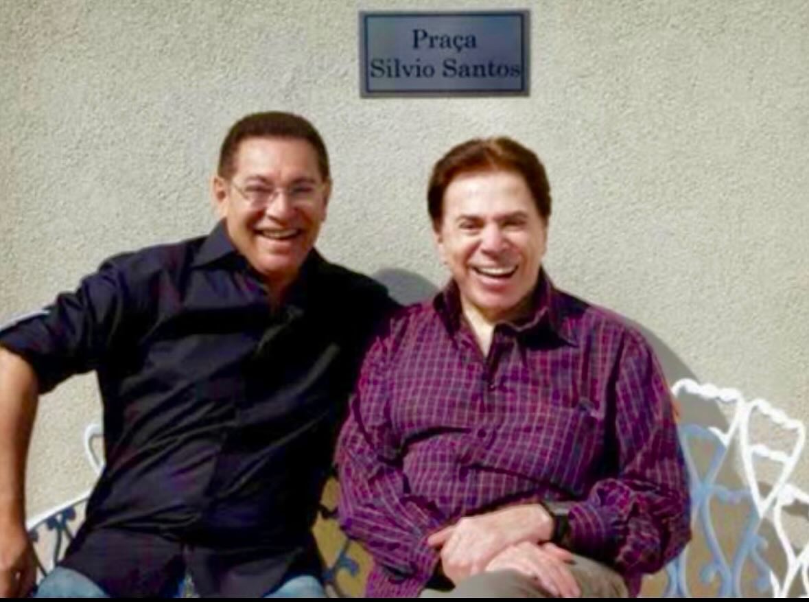 Jassa publicou fotos raras da amizade com Silvio Santos - Foto: Reprodução/ @jassajj