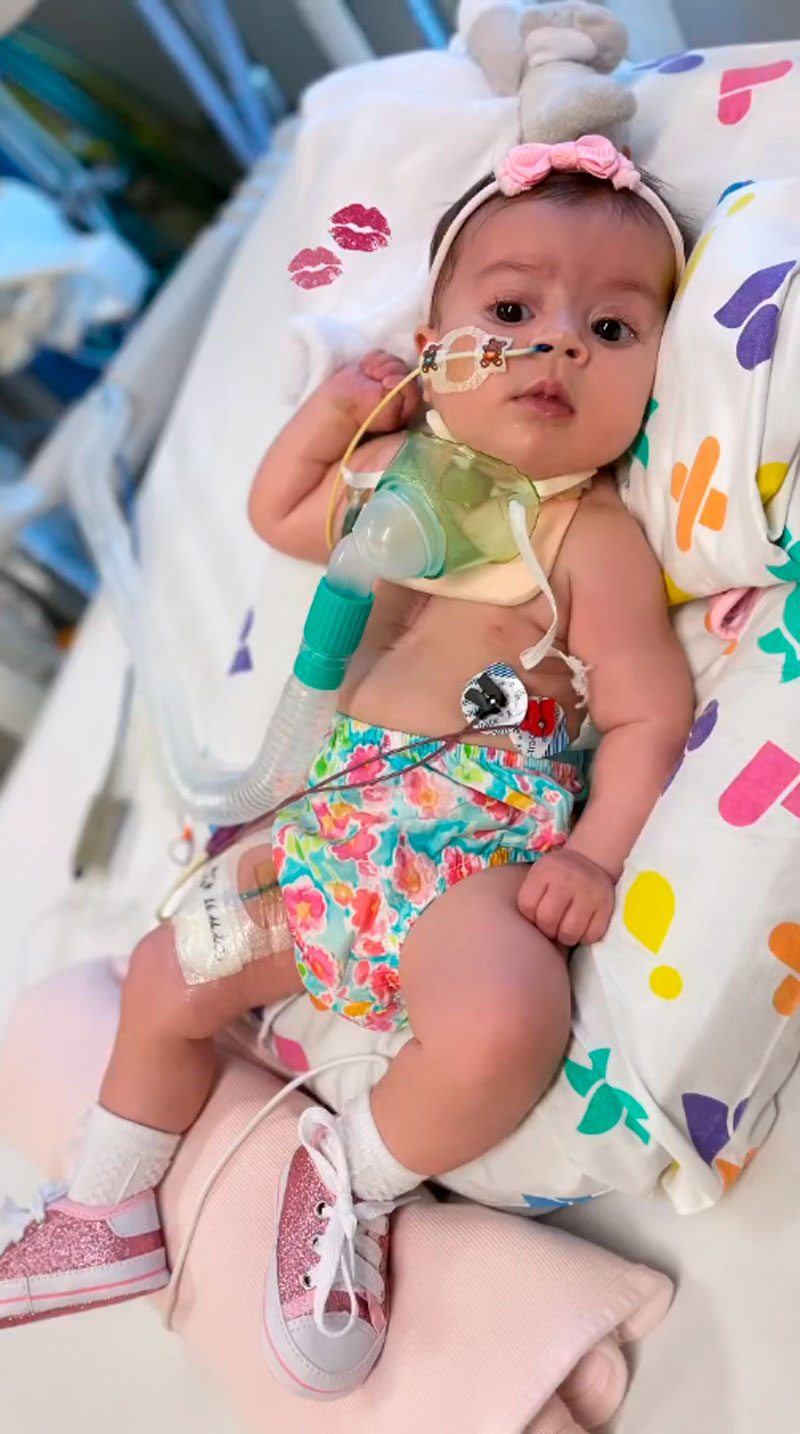 Letícia Cazarré mostrou a filha caçula no hospital - Foto: Reprodução/ Instagram@leticiacazarre