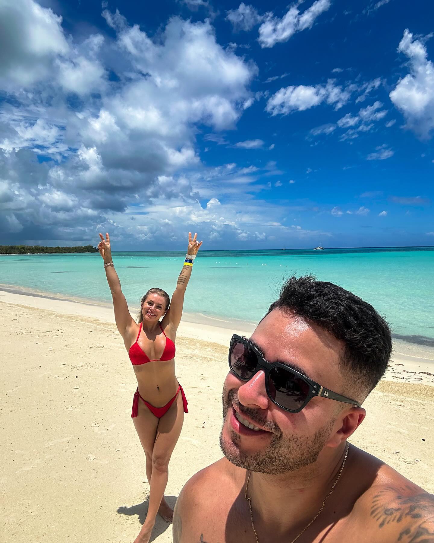 Brenda e Willyan transmitiram lua de mel em Punta Cana para seus assinantes - Foto: Arquivo pessoal