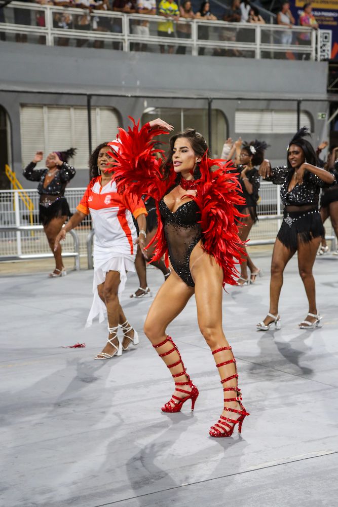Mari Marquini é Musa no Carnaval de São Paulo