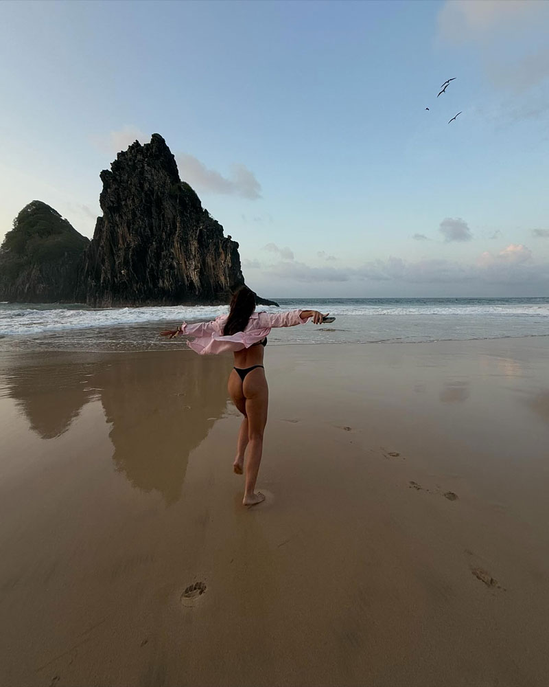 Mariana Goldfarb ostentou boa forma em Fernando de Noronha - Foto: Reprodução/ Instagram@marianagoldfarb