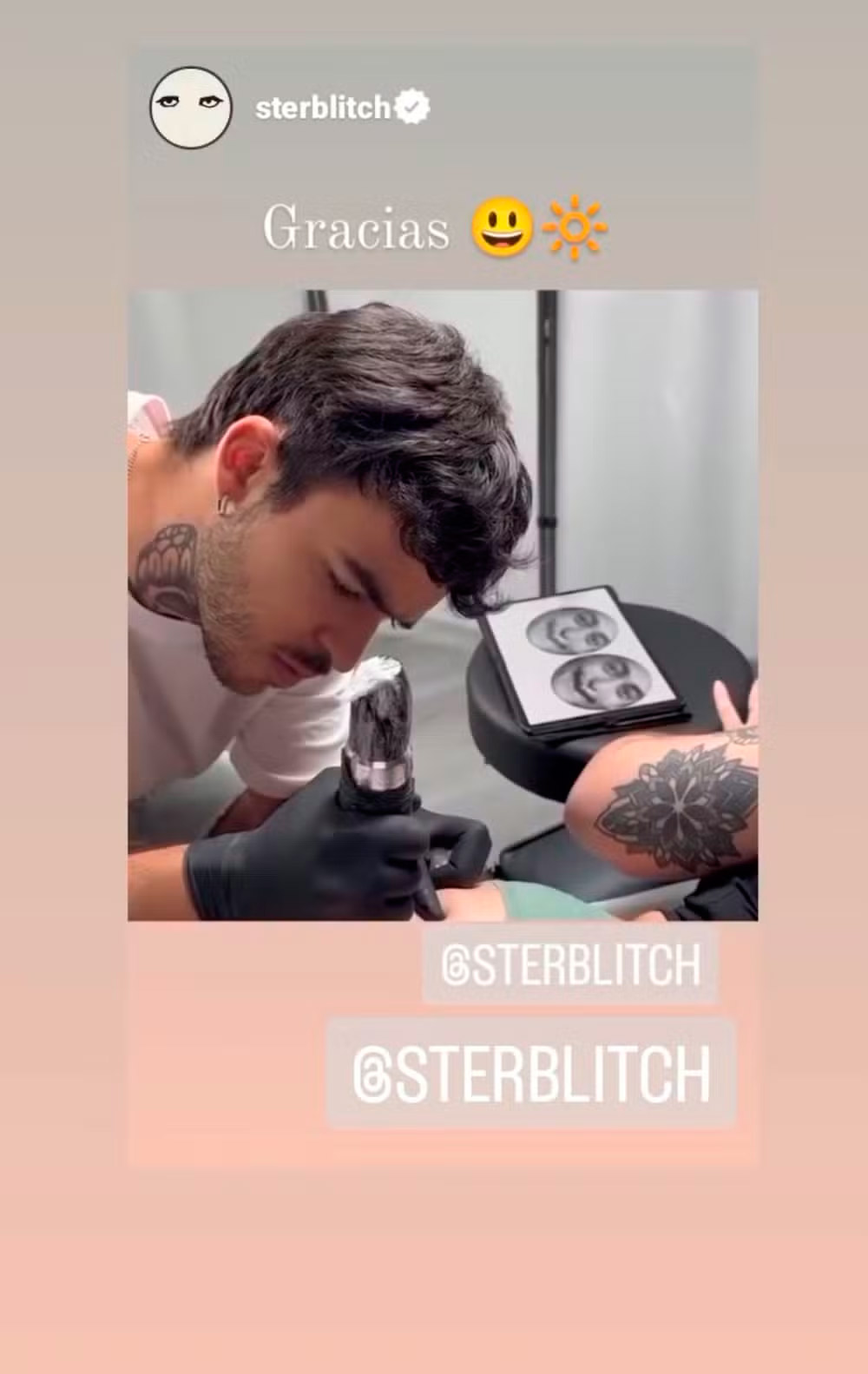 Mariana Romero tatuou rosto de Eduardo Sterblitch no bumbum sem o conhecer - Foto: Reprodução/ Instagram@aly.aza.ink