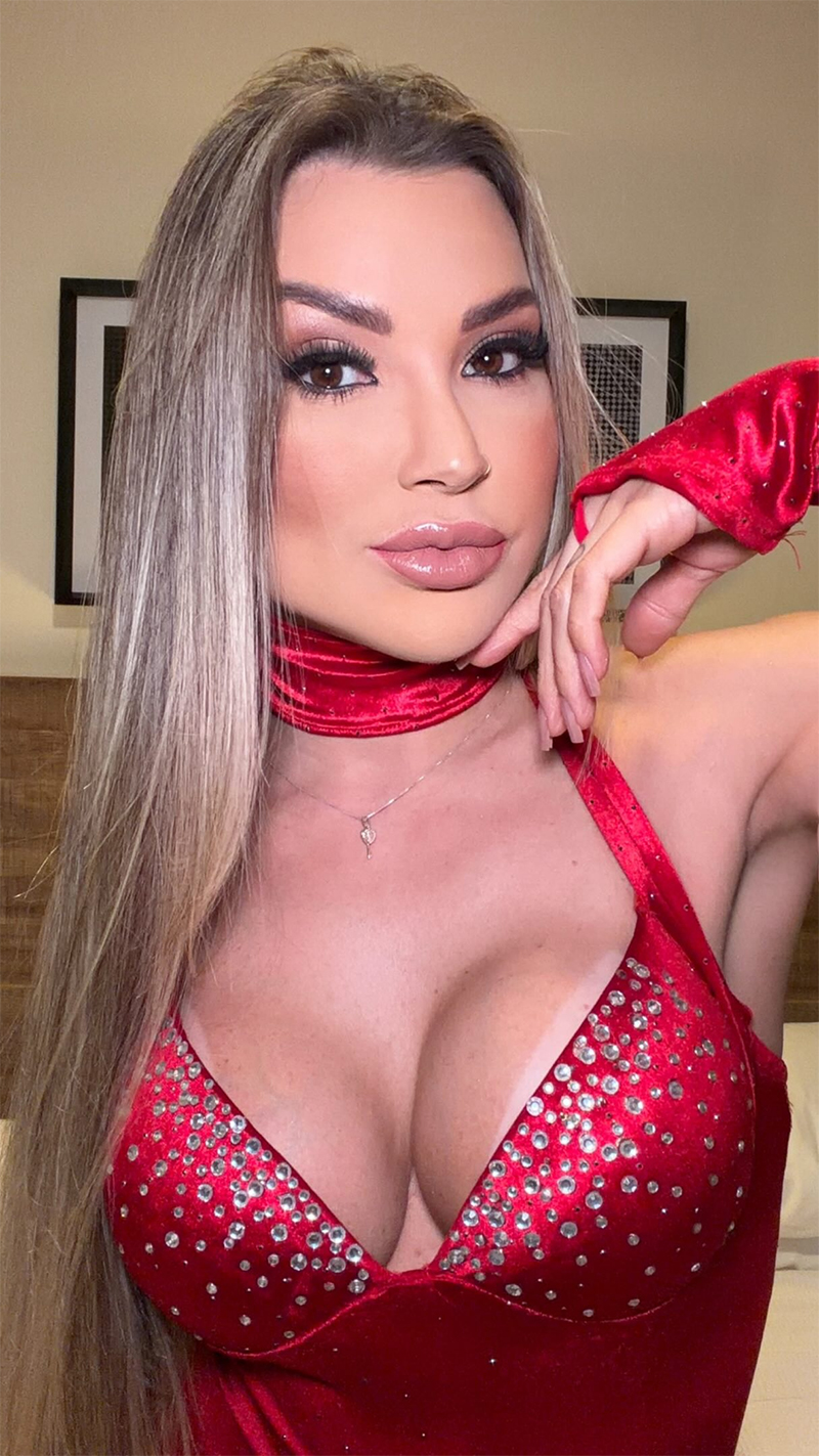 Monique Souza estuda biomedicina e foi coelhinha da “Playboy” - Foto: Reprodução/ Instagram@moniquesouzaoficial