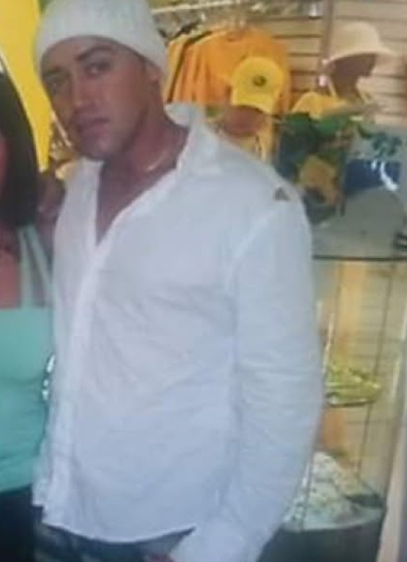 Mulher Abacaxi antes