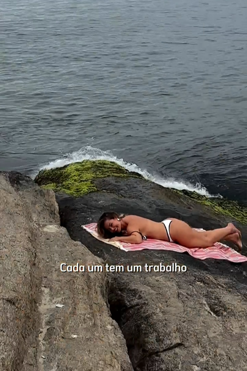 Paolla Oliveira postou vídeo de trabalhos fotográficos na praia - Foto: Reprodução/ Instagram@paollaoliveirareal