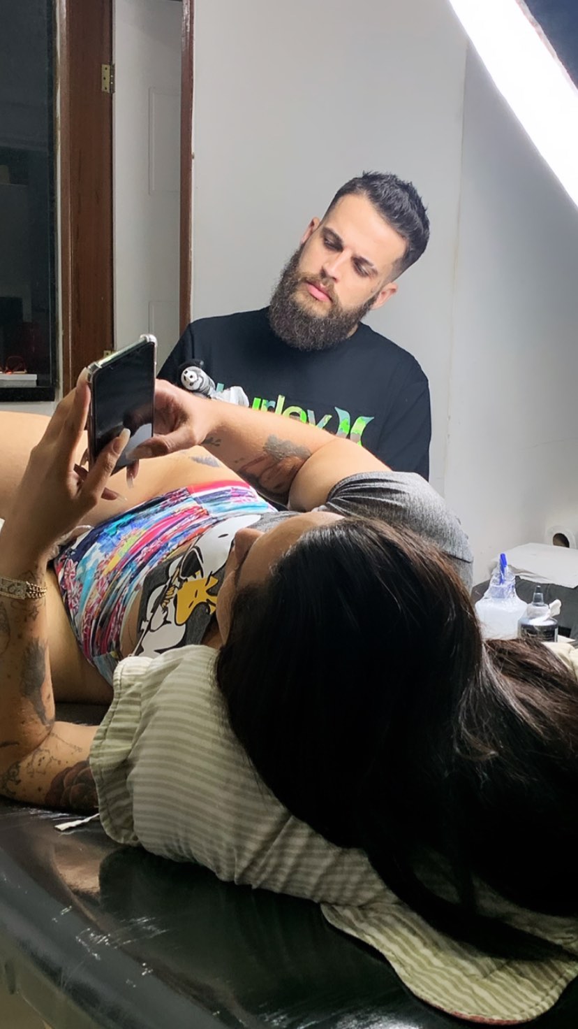 Perlla fez tatuagem no bumbum - Foto: Reprodução/ Instagram