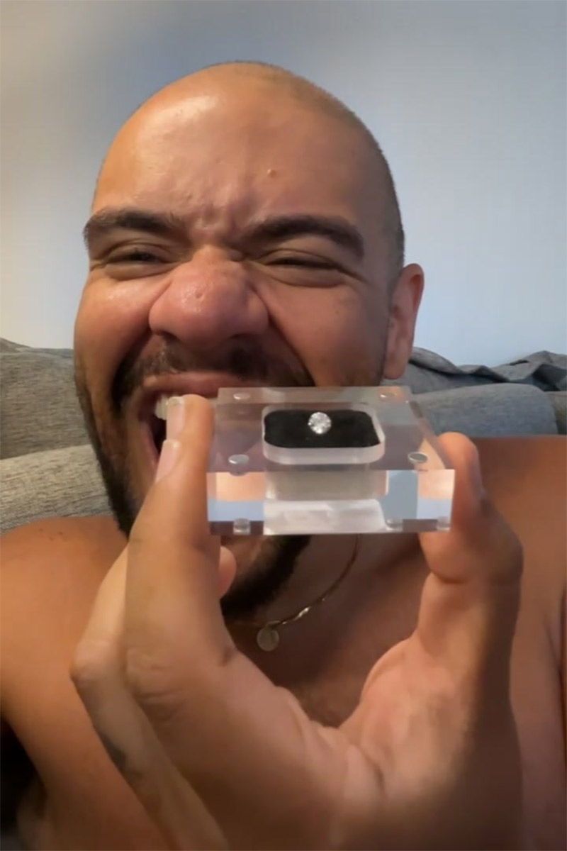 Gominho mostrou diamante feito a partir das cinzas de Preta Gil - Foto: Reprodução/ Instagram@gominho