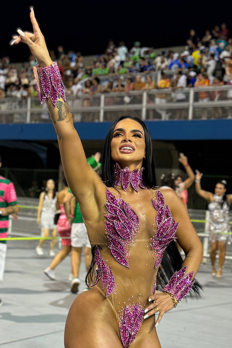 Raissa Souza ostentou corpo sarado em body transparente - Foto: Divulgação