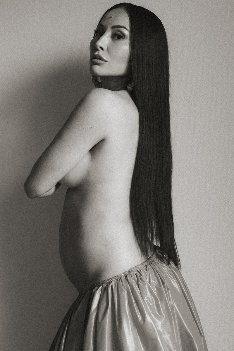 Sabrina Sato exibiu a barriga de grávida em ensaio - Foto: Reprodução/ Instagram@sabrinasato