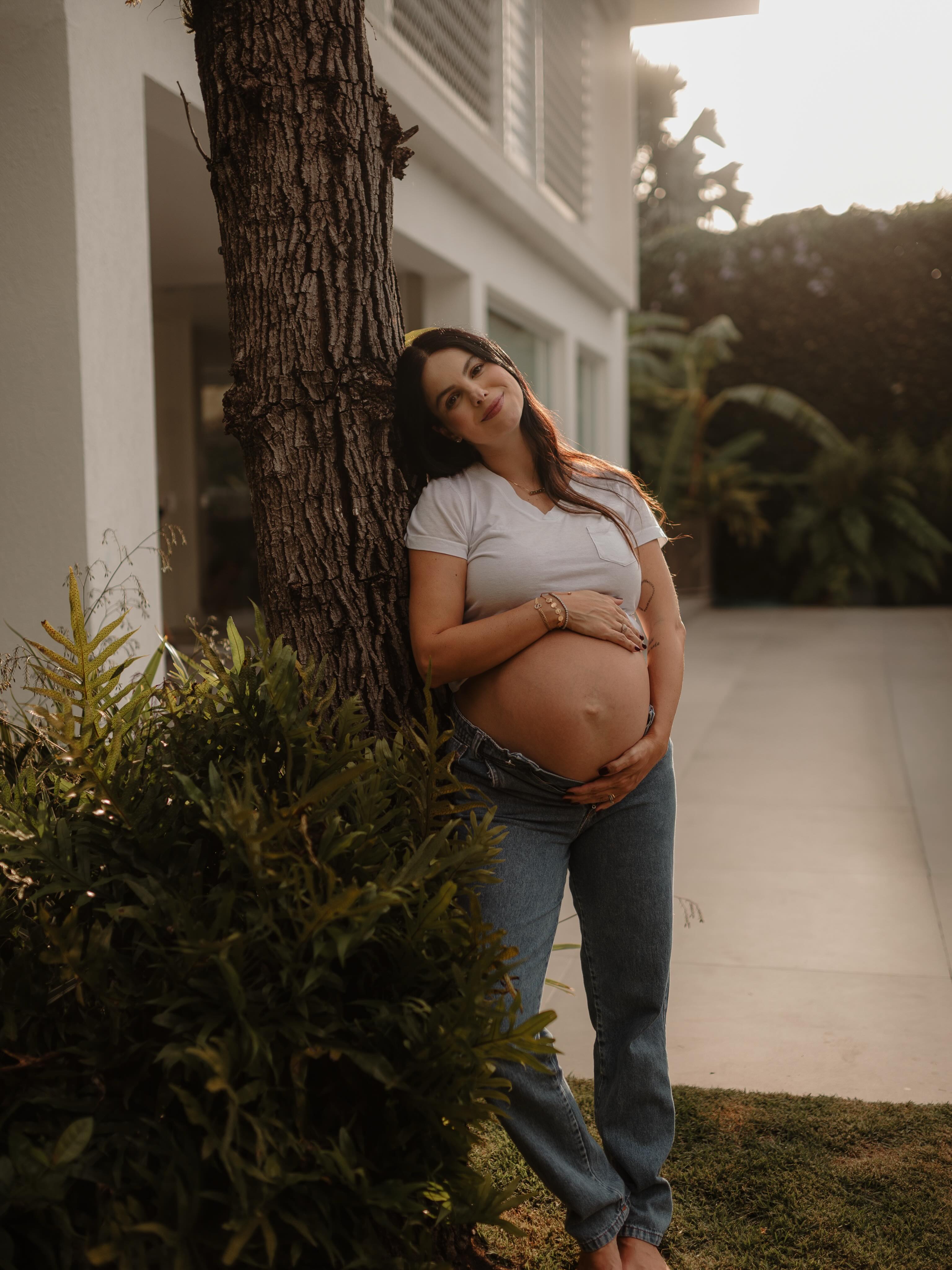 Sthefany Brito impressionou ao mostrar o tamanho da barriga de grávida - Foto: Reprodução/ Instagram@danielaleitefotografia
