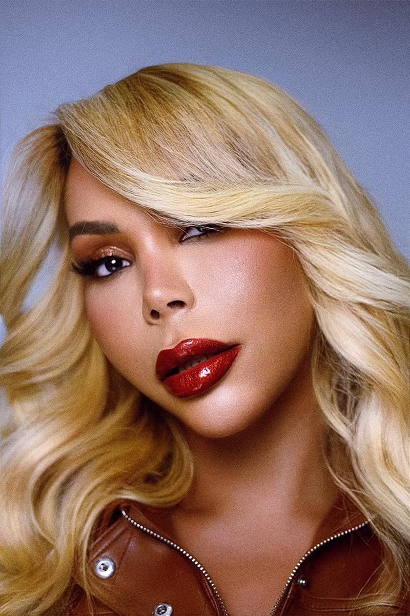 Sullen Carey (à esquerda) investiu cerca de R$ 100 mil para ficar parecida com Mariah Carey - Foto: Divulgação/ CO Assessoria