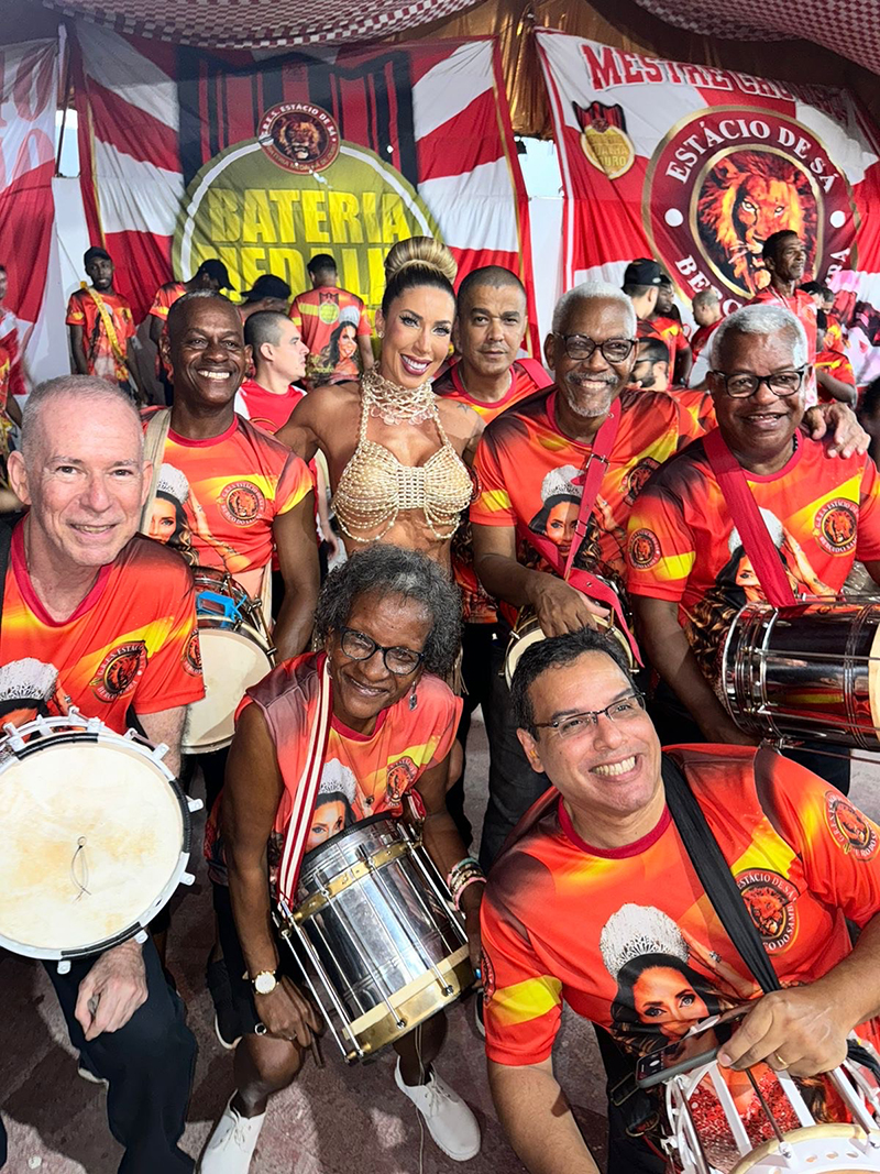 Tati Minerato é rainha de bateria da Estácio de Sá - Foto: Divulgação/ Palmer Assessoria de Comunicação