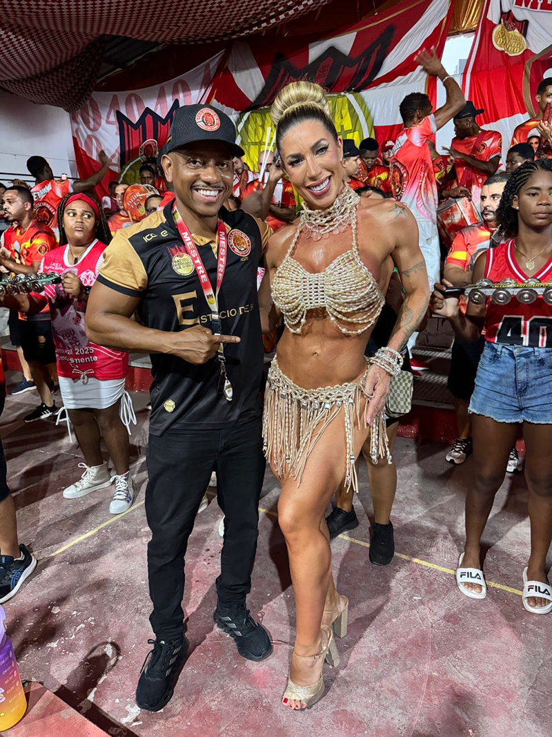 Tati Minerato é rainha de bateria da Estácio de Sá - Foto: Divulgação/ Palmer Assessoria de Comunicação