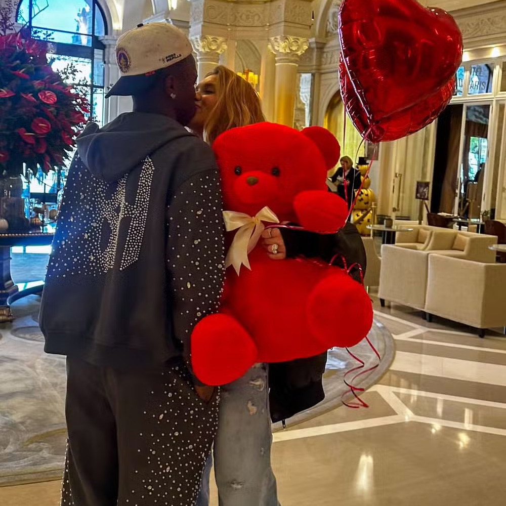 Vini Jr. e Virginia oficializaram o namoro nas redes sociais - Foto: Reprodução/ Instagram@vinijr