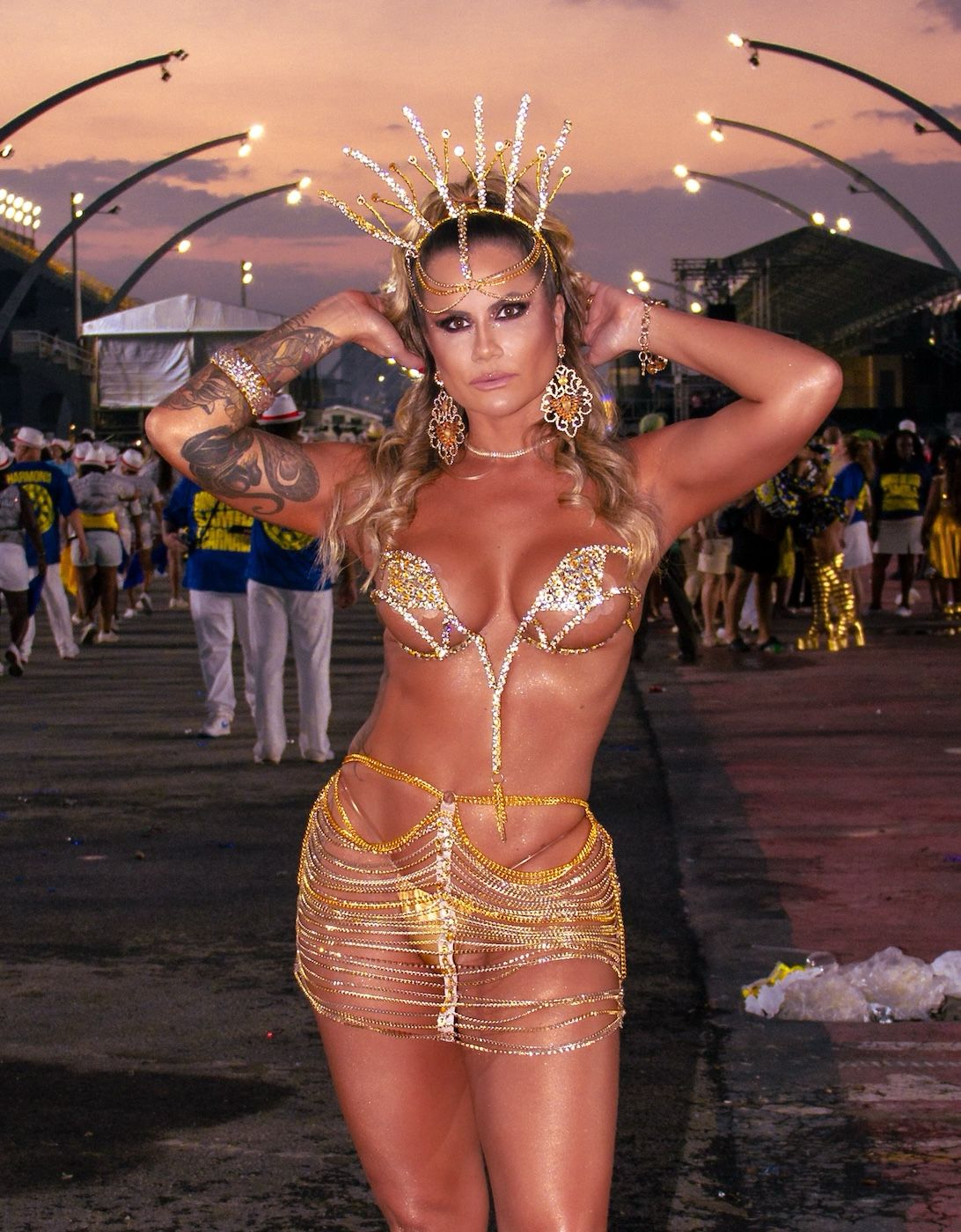 Quando a mulher escolhe mostrar: Musa Fitness Isis Camargo e o corpo como discurso no carnaval