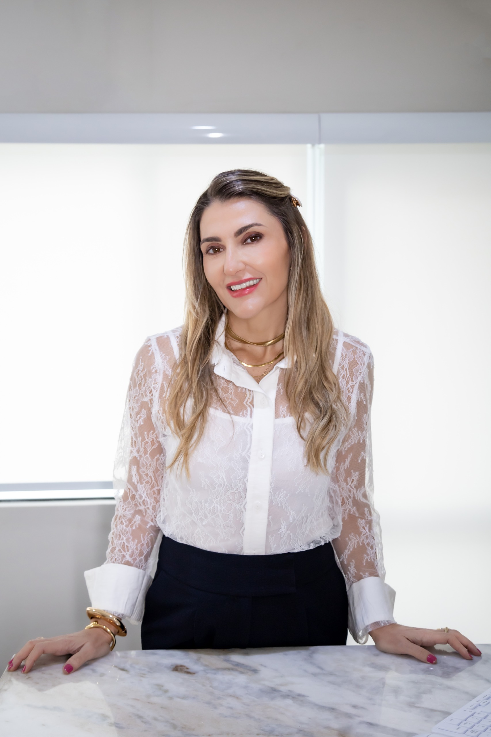 ara a dermatologista, os fios funcionam como um termômetro da saúde.